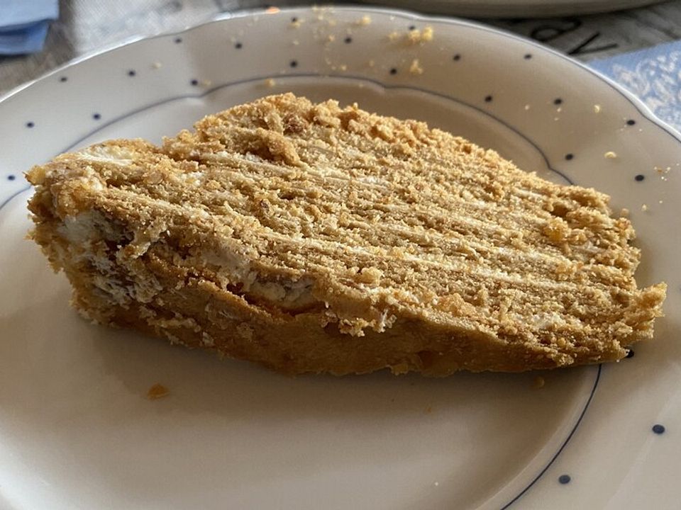 Medovik - Russischer Honigkuchen mit gesüßter Kondensmilch von Carmen ...