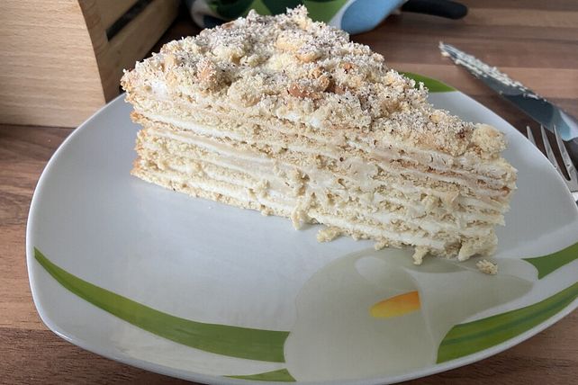 Medovik - Russischer Honigkuchen mit gesüßter Kondensmilch von Carmen ...