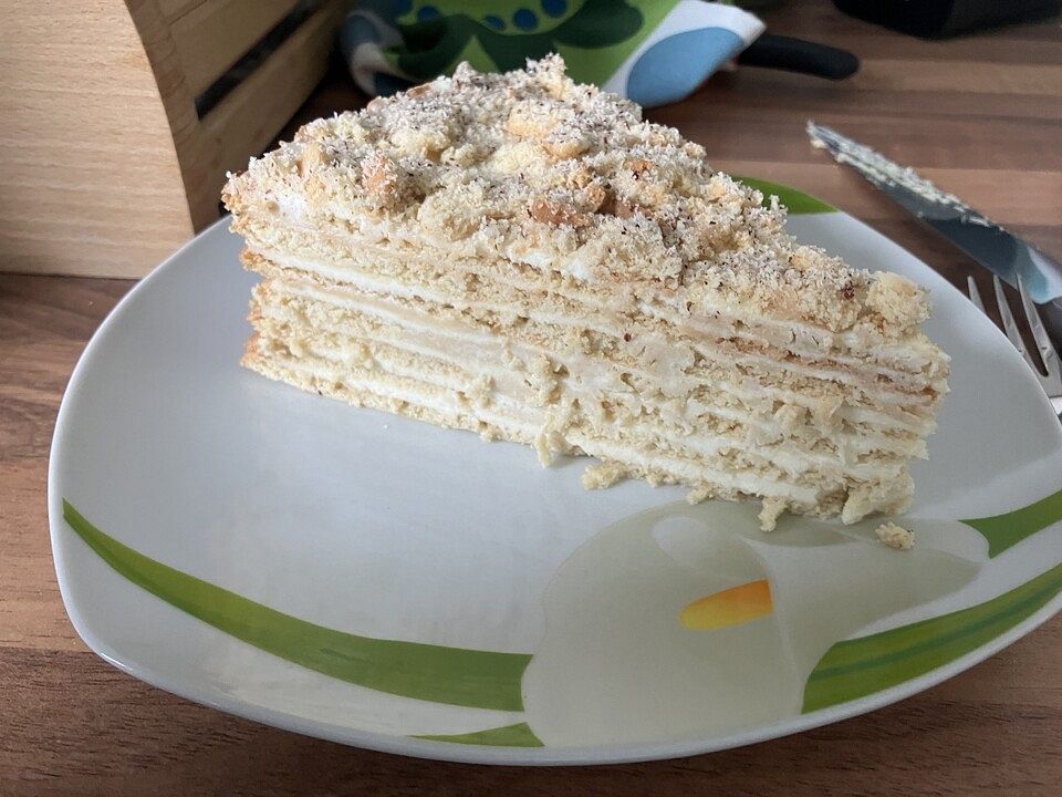 Medovik - Russischer Honigkuchen mit gesüßter Kondensmilch von Carmen ...