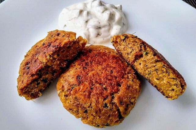 Thunfisch-Frikadellen mit Joghurt-Dip von zuiko| Chefkoch