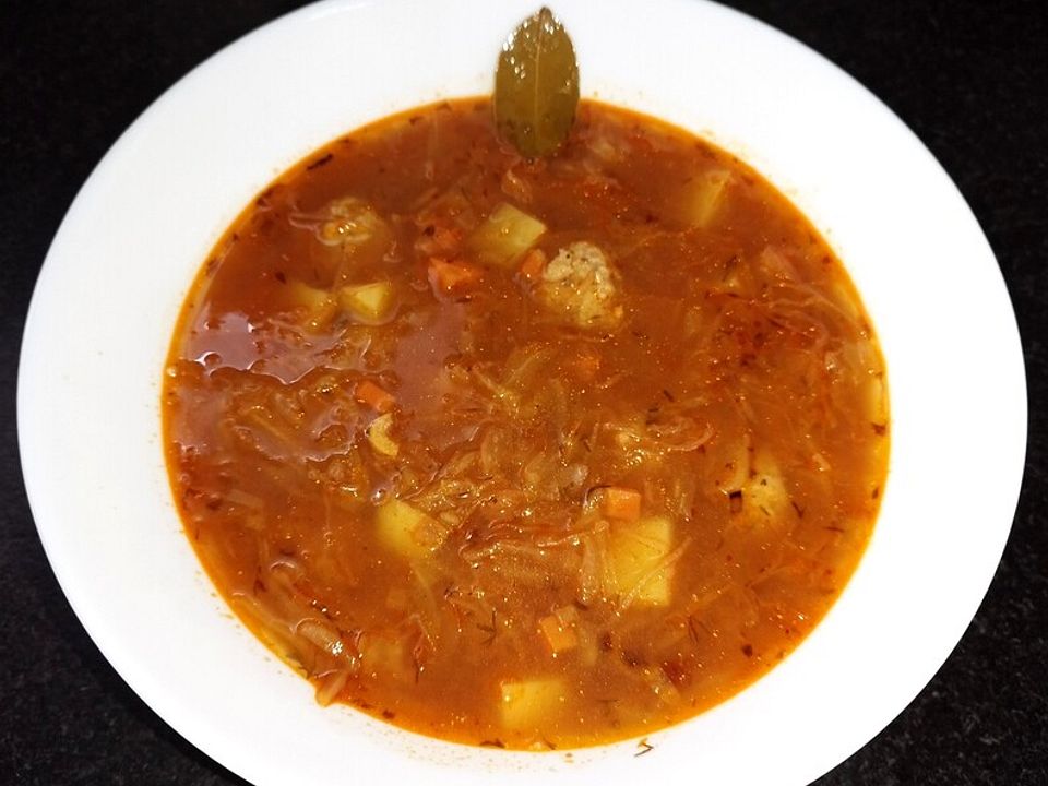 Borschtsch - Krautsuppe nach Richards Art von richseven| Chefkoch