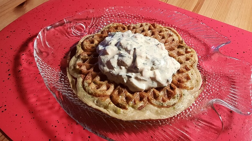 Kartoffelwaffeln mit Lachstatar von gabriele9272| Chefkoch