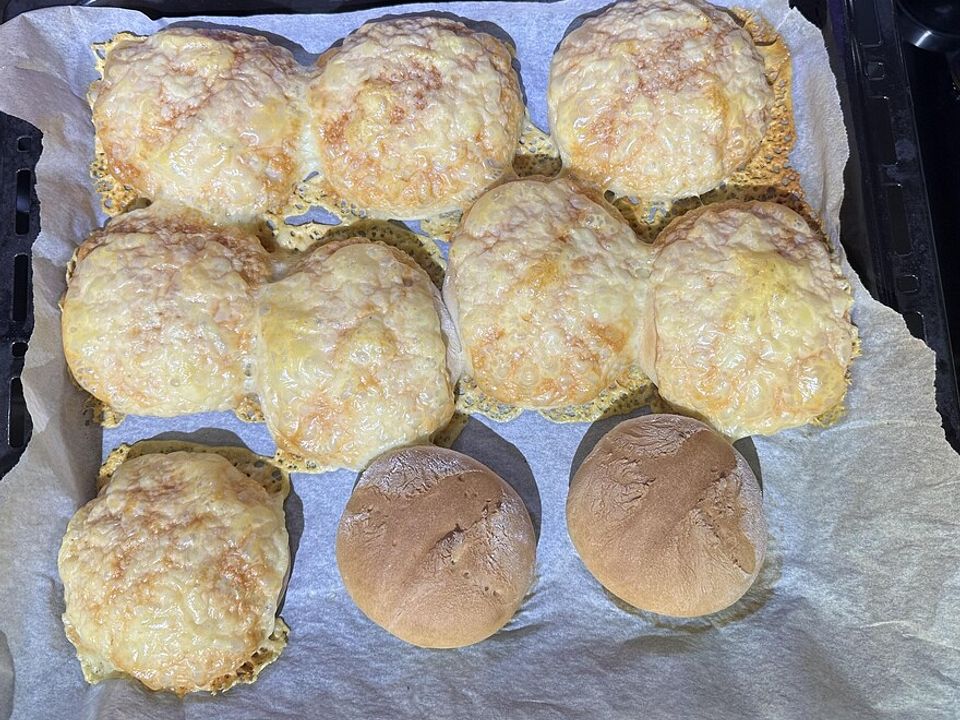 Sonntagsbrötchen mit Sesam, Käse oder Mohn von Marcel_himself| Chefkoch