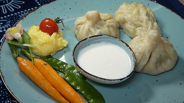 Khinkali-Dreierlei - Hack, Kartoffel, Pilze, mit Cremepolenta und ...