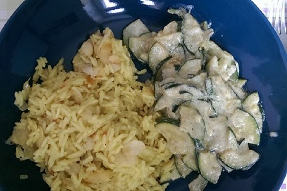 Bananen - Curryreis mit Zucchini