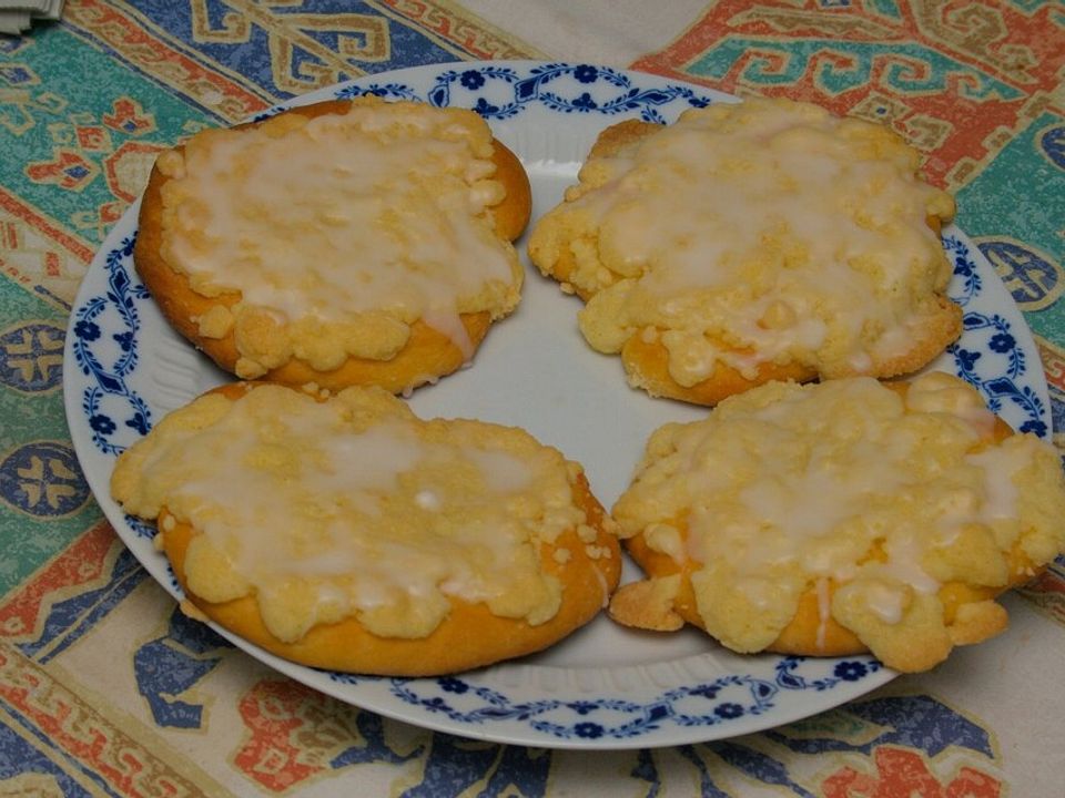 Streuselschnecken auf asiatische Art von Tatunca| Chefkoch