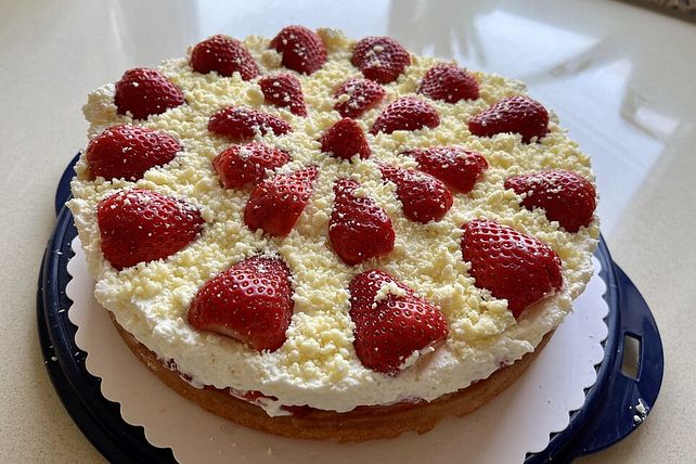 Erdbeertorte mit weißer Schokolade von Chiliqueen| Chefkoch