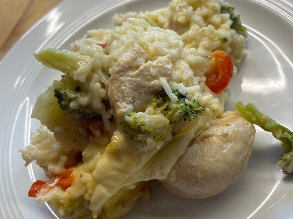 Hähnchen-Reis-Auflauf mit Brokkoli, Lauch und Paprika von Der_Lukas ...