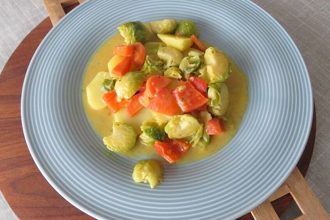 Rosenkohl-Paprika-Möhrencurry von OnkelKlausi| Chefkoch Rosenkohl-Paprika-Möhrencurry von OnkelKlausi| Chefkoch