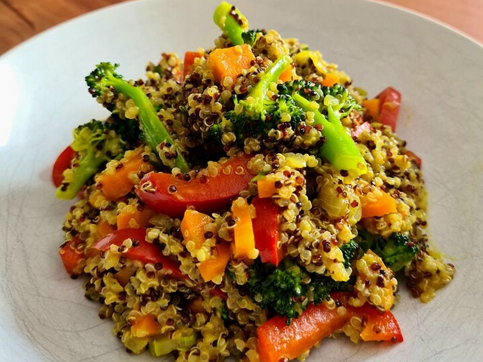 Quinoa-Gemüse-Pfanne mit Kokosmilch und Curry von Silvia_und_Familie ...
