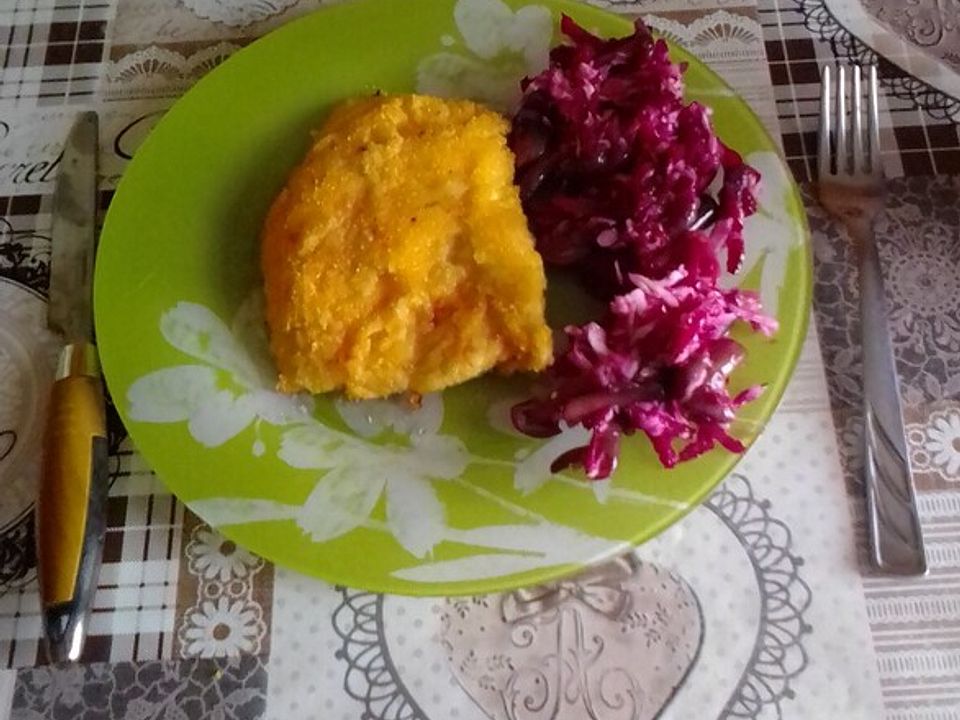 Panierte Hähnchenschnitzel mit Rote Bete-Champignon-Salat von ...