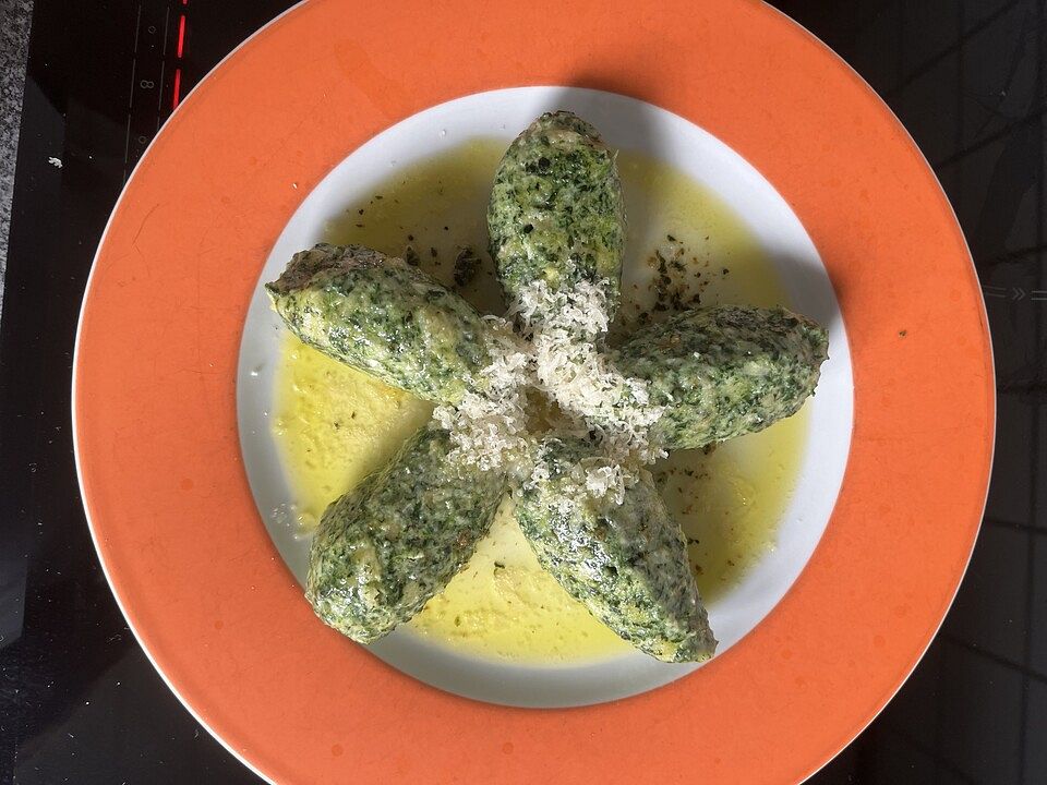 Spinat-Ricotta-Käse-Nocken von bernd_weckerle| Chefkoch