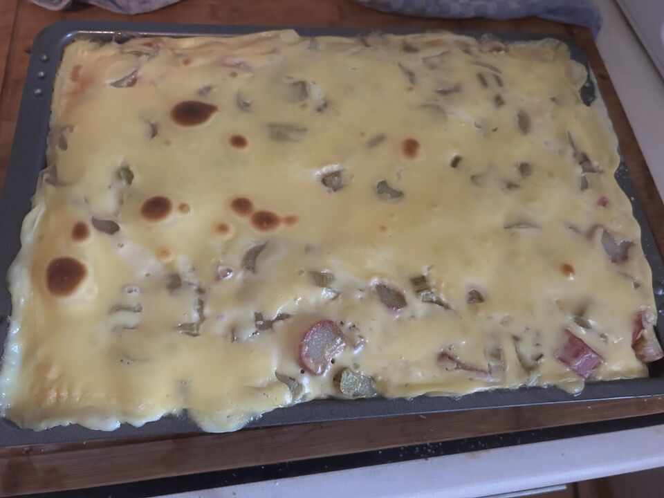 Rhabarberkuchen mit Vanillepudding und Hefeteig von g163| Chefkoch