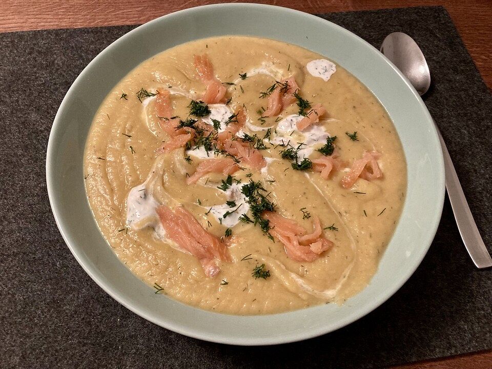 Kartoffelsuppe mit Räucherlachs und Dill von alexs5392| Chefkoch Kartoffelsuppe mit Räucherlachs und Dill von alexs5392| Chefkoch