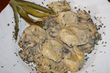 Pilz-Gorgonzola Pfanne mit Tortelloni