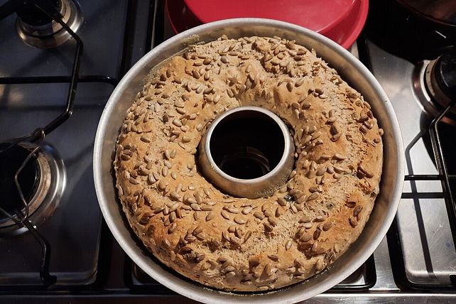 Dinkel-Körner-Brot aus dem Omnia Backofen von 007krümeltiger| Chefkoch