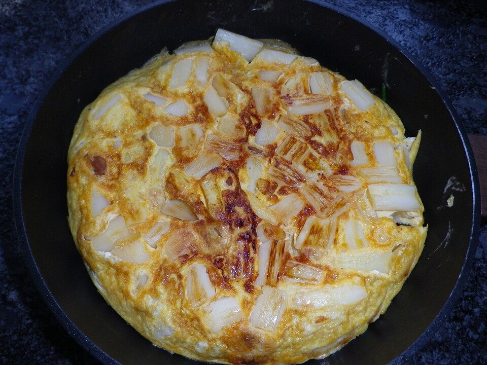 Tortilla mit Kartoffeln, Spargel und Chorizo von dodith| Chefkoch