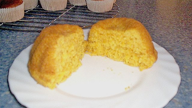Orangen - Möhren - Muffins von Bezwinger
