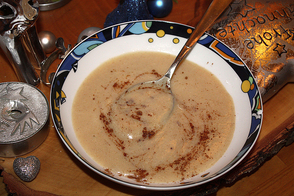 Rheinische Eiersuppe mit Weißwein