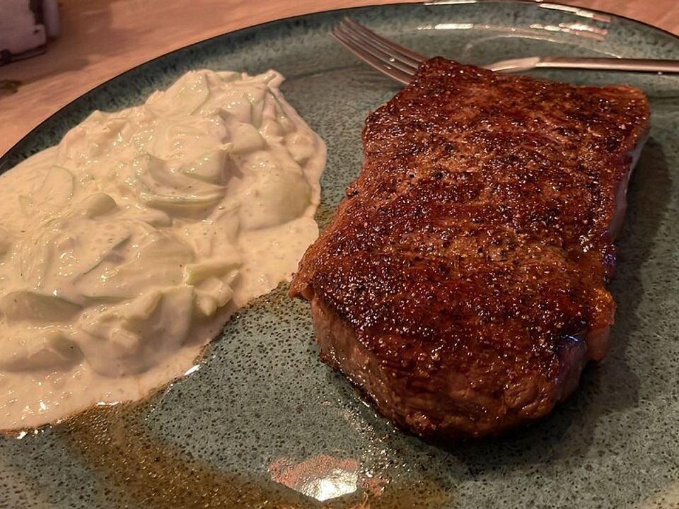 Gurkensalat Mit Saurer Sahne Und Cr Me Fra Che Von Scooteristkai Chefkoch