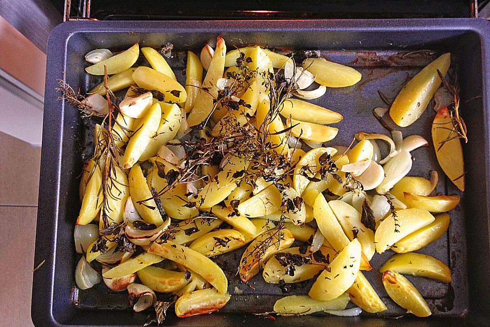 Kräuterkartoffeln gebacken Kräuterkartoffeln gebacken