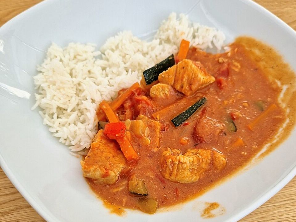 Indisches Curry Garam Masala mit Reis, Paprika, Zucchini, Karotten ...
