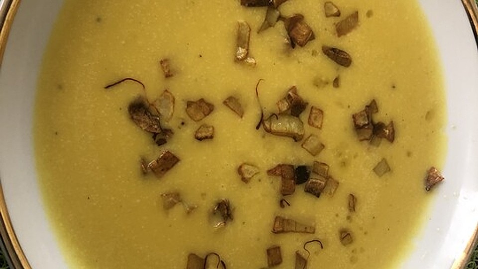 Kartoffelsuppe mit jungem Knoblauch von Pannepot| Chefkoch