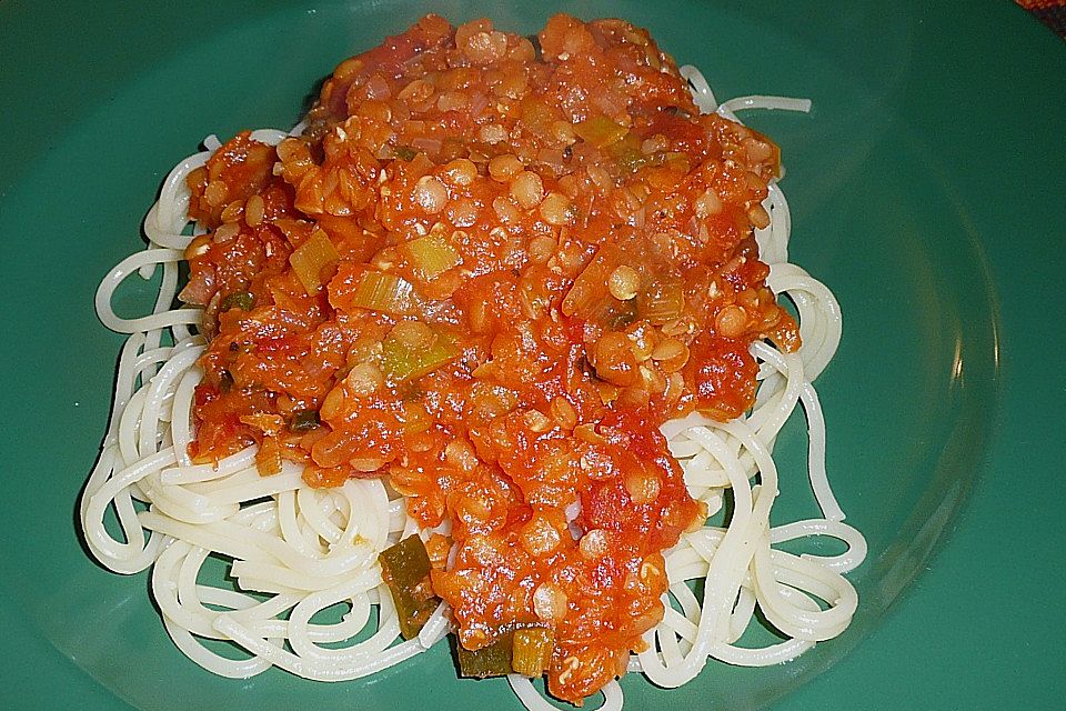 Bolognese von roten Linsen