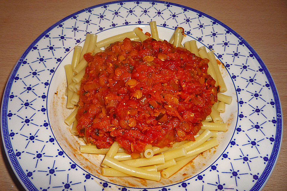 Bolognese von roten Linsen