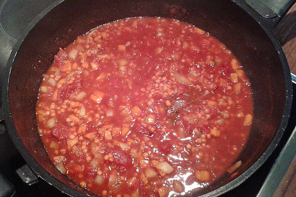 Bolognese von roten Linsen