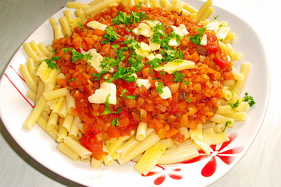 Bolognese von roten Linsen