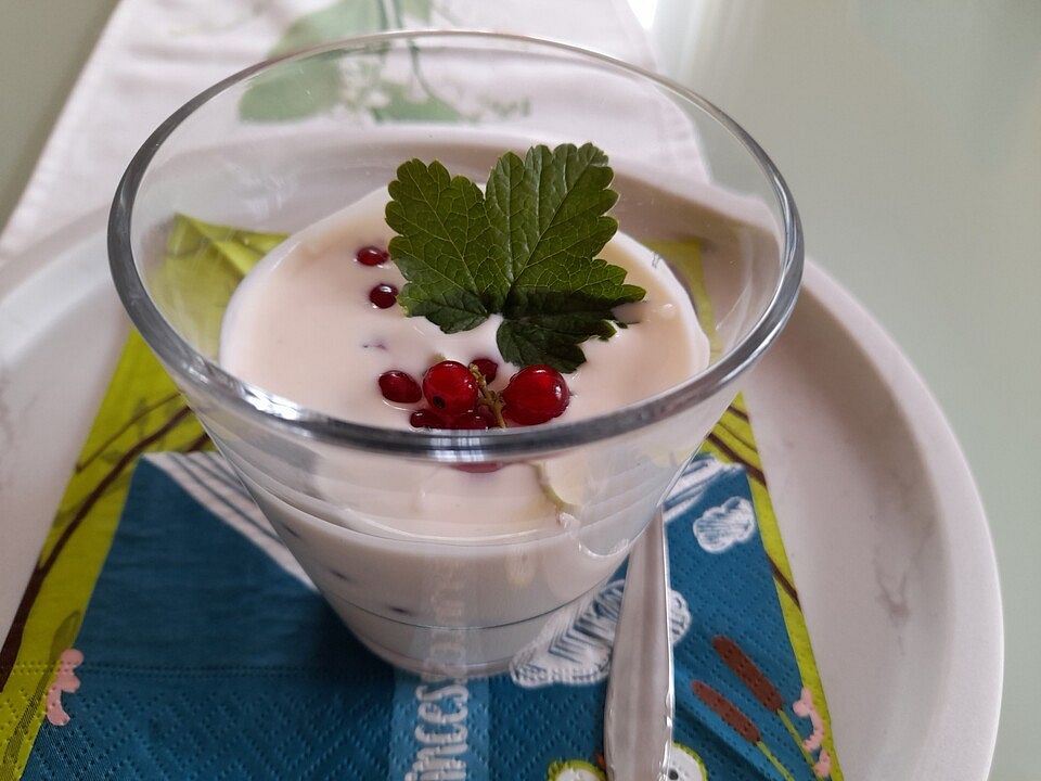 Johannisbeer-Creme-Dessert von Mooreule| Chefkoch