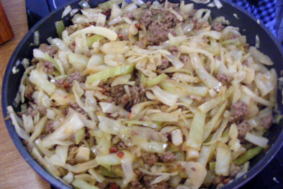 Hackfleisch - Weißkohl - Pfanne