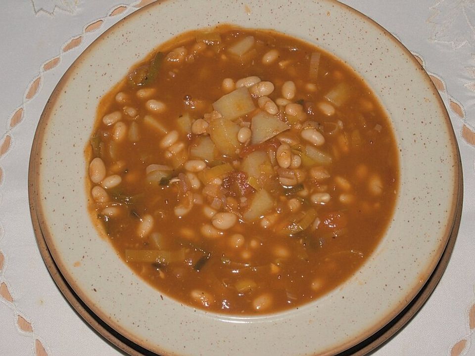 Fränkischer weißer Bohneneintopf mit Tomaten und Rotwein von Tatunca ...