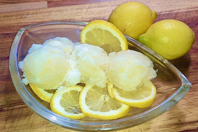 Aquafaba-Zitroneneis von anbrieli| Chefkoch