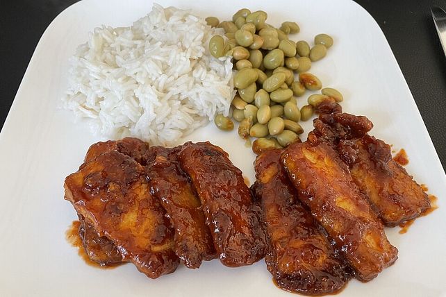 Marinierter Tofu und Süßsauer-Sauce mit Reis von Xariki| Chefkoch