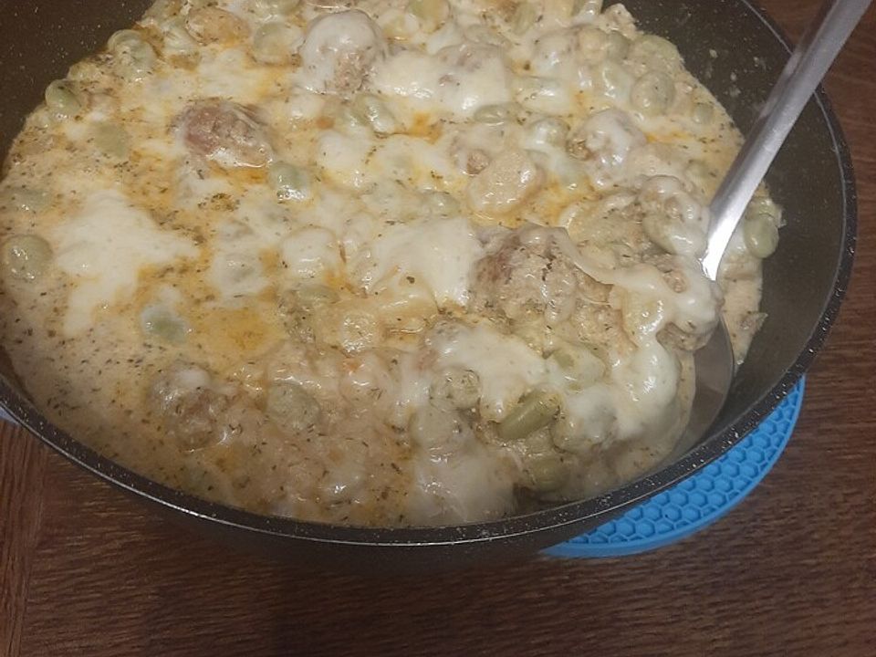 Hackklöße mit dicken Bohnen und Kartoffeln| Chefkoch