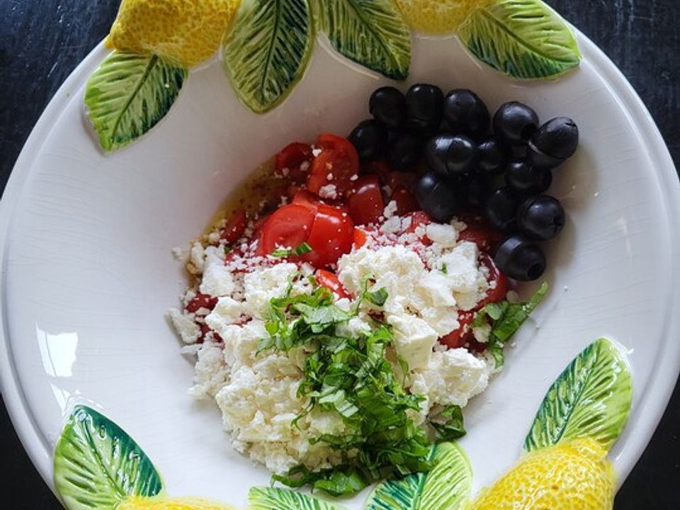 Tomaten-Schafskäse-Bowl mit Basilikum und Oliven von susa_sgt| Chefkoch