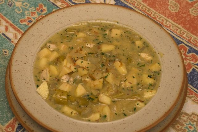 Puteneintopf mit Zwiebel, Staudensellerie und Apfel von Tatunca| Chefkoch