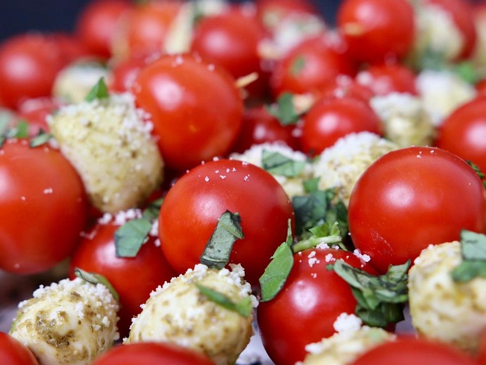 Mozzarella - Tomaten Spieße von ulkig| Chefkoch