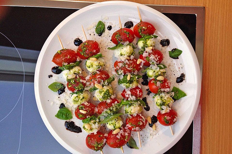 Mozzarella - Tomaten Spieße