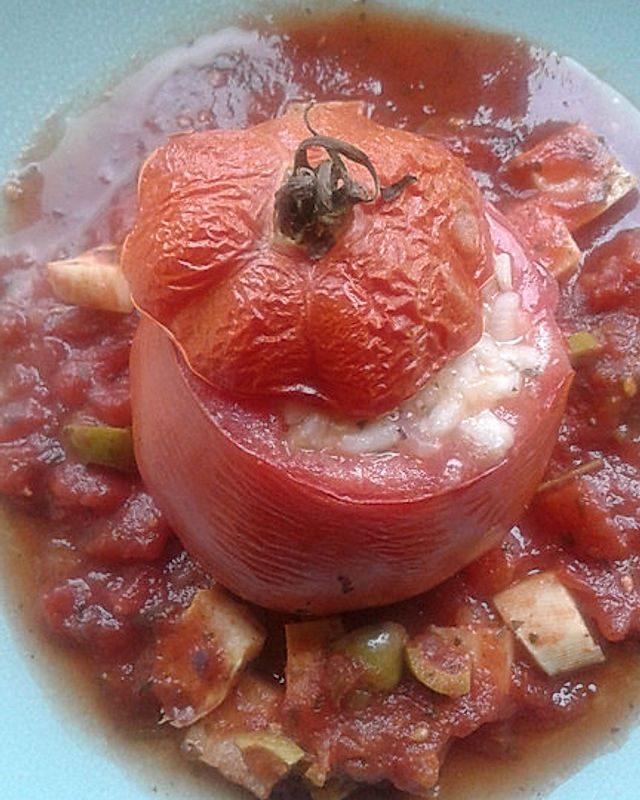 Tomaten gefüllt mit Risotto - Schafskäse