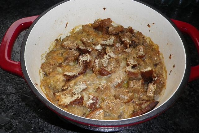 Brotsuppe aus dem Ofen mit Pilzen und Käse von dodith| Chefkoch