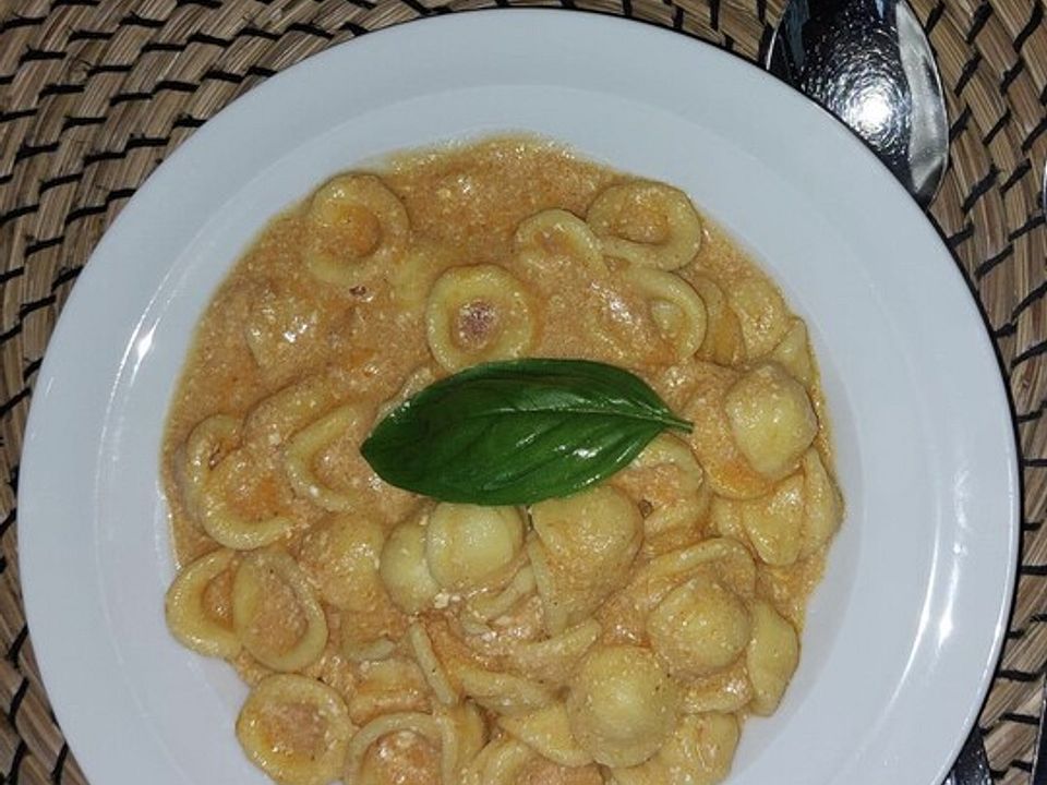 Orecchiette mit Tomaten-Ricotta-Soße von Giuseppe35| Chefkoch