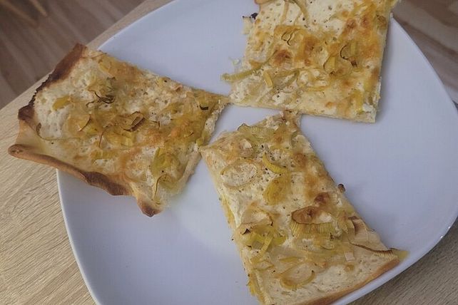 Flammkuchen mit Lauch und Käse von mulleranna07| Chefkoch