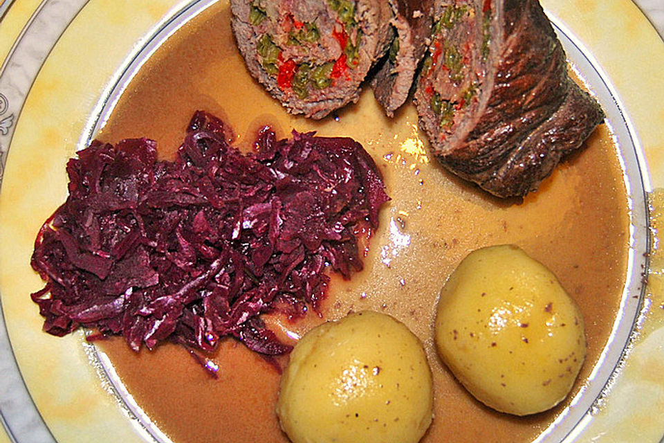 Rinderroulade mit Paprika - Bohnen - Füllung