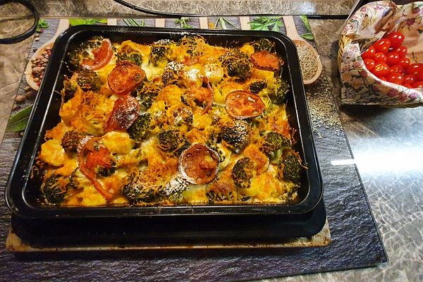 Kartoffelauflauf mit Brokkoli und Tomaten von ASDBigmac | Chefkoch