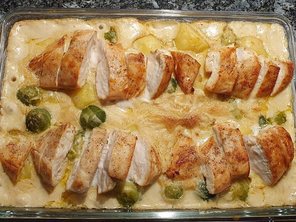 Rosenkohl-Hähnchen-Gratin von Leckermaul24| Chefkoch
