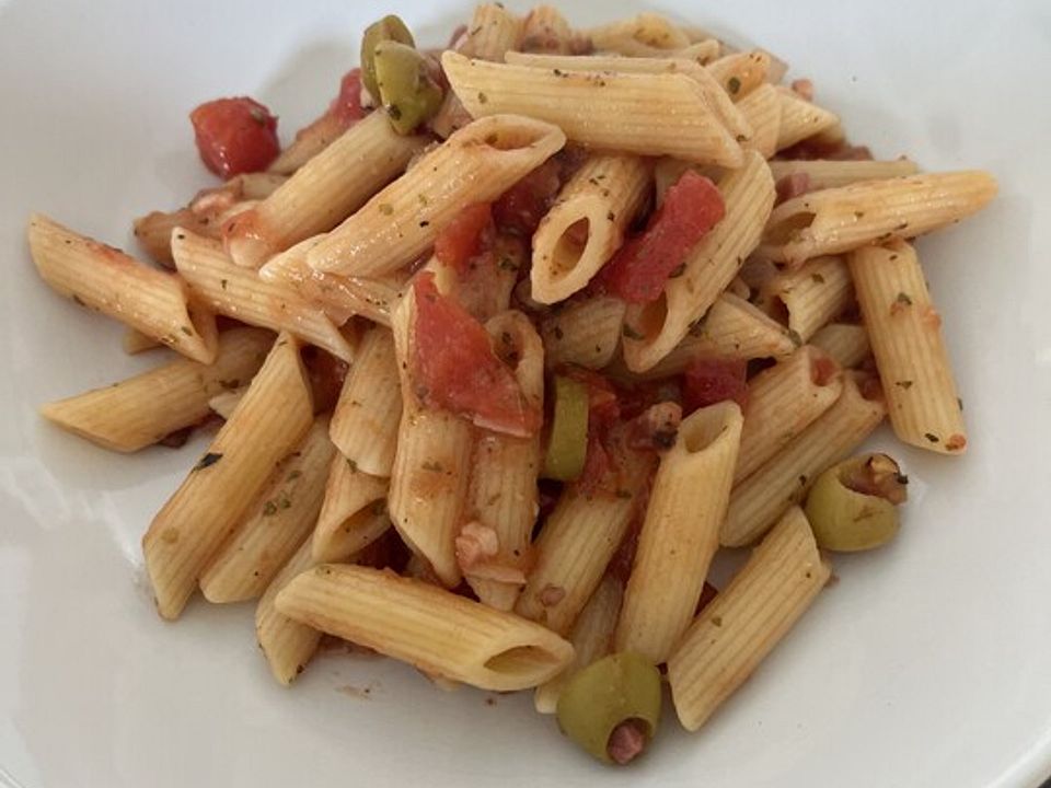 Pasta mit Speck-Tomatensauce von nudelino47| Chefkoch Pasta mit Speck-Tomatensauce von nudelino47| Chefkoch