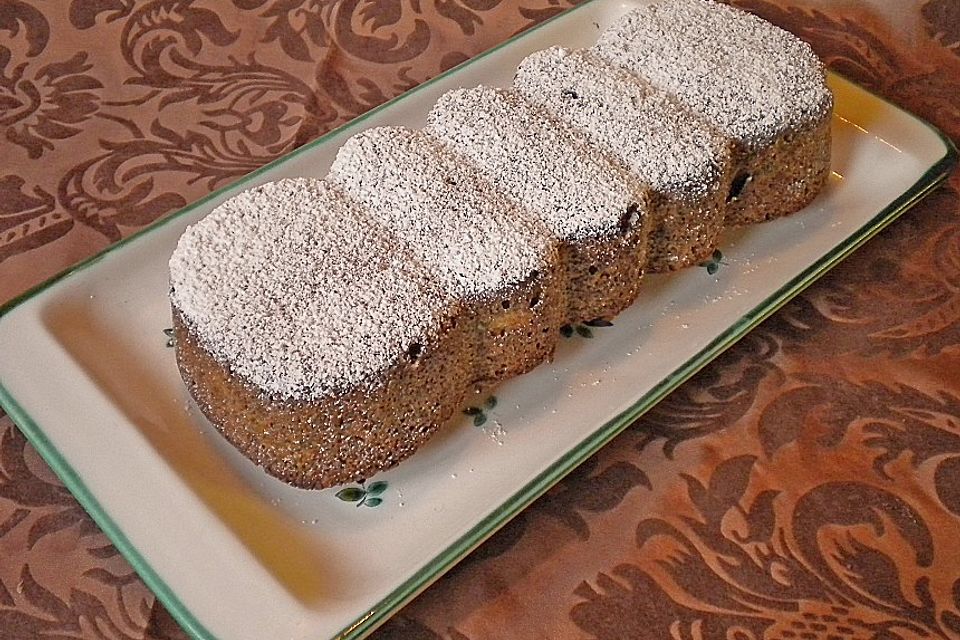 Mohntorte mit Nüssen und Aranzini